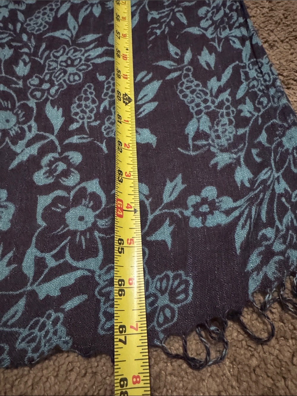 FREE WITH $25 PURCHASE-Lightweight Scarf-Blue Tones-Fringe-GUC - Picture 9 of 10